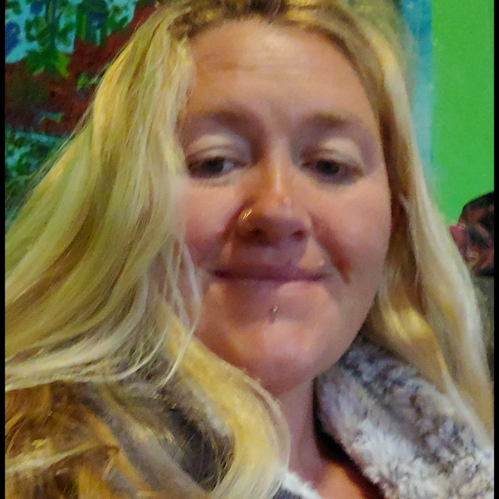 Meet your Posher, Elisha